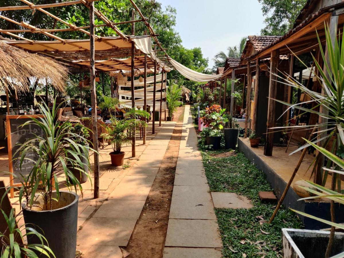 Wonderland Hostel Anjuna Zewnętrze zdjęcie