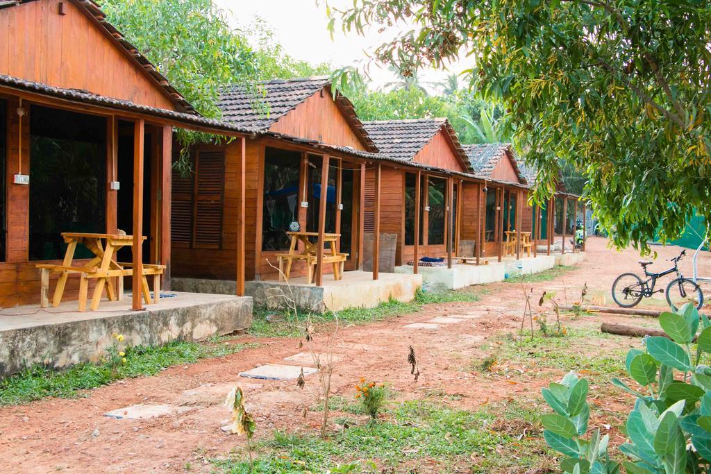 Wonderland Hostel Anjuna Zewnętrze zdjęcie