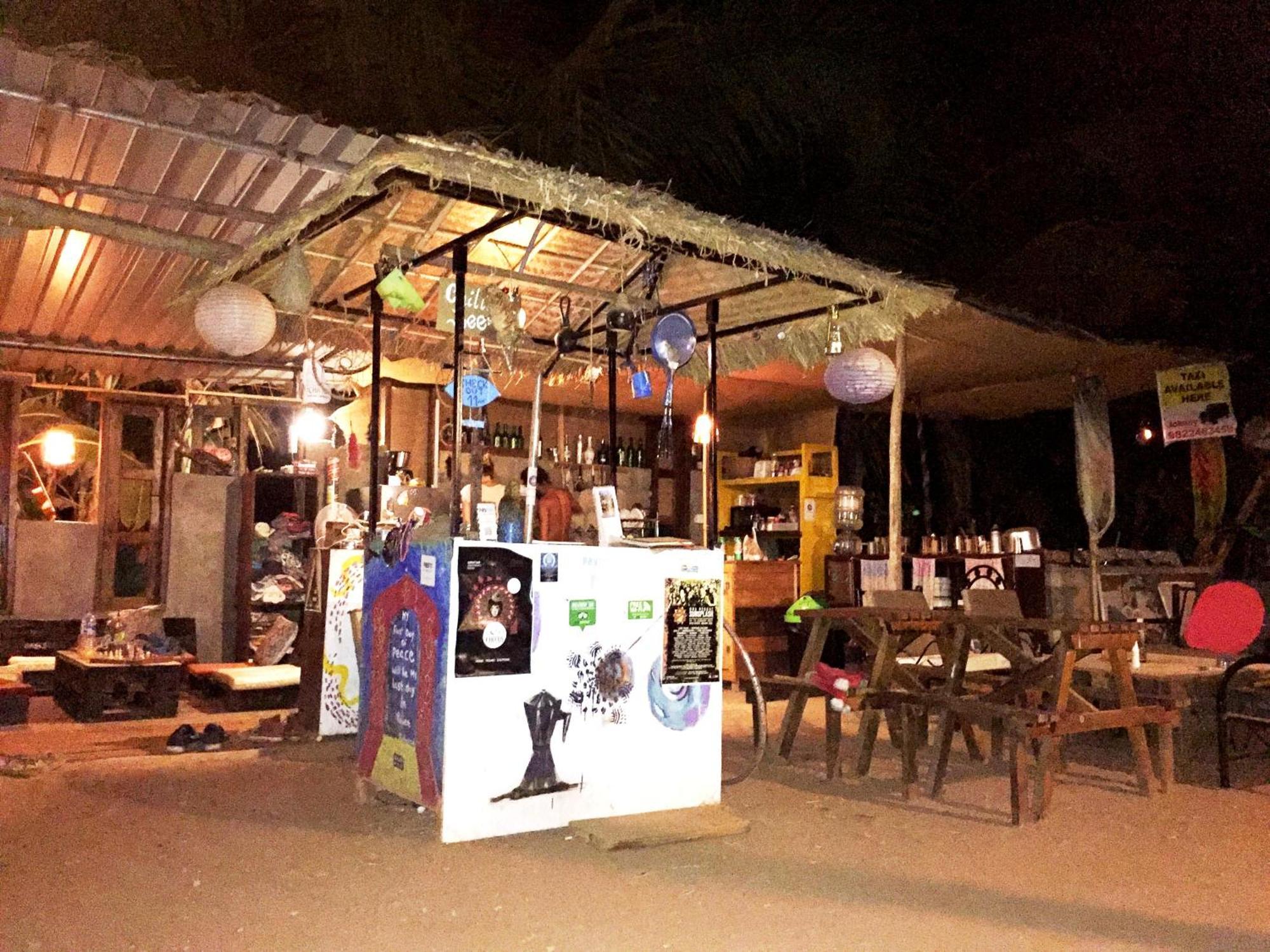 Wonderland Hostel Anjuna Zewnętrze zdjęcie