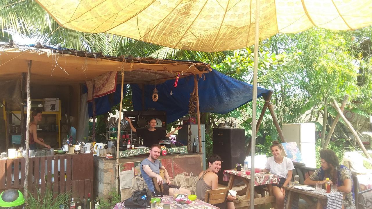 Wonderland Hostel Anjuna Zewnętrze zdjęcie