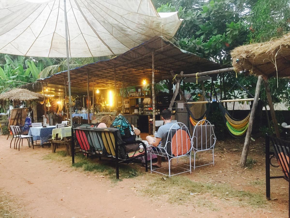 Wonderland Hostel Anjuna Zewnętrze zdjęcie