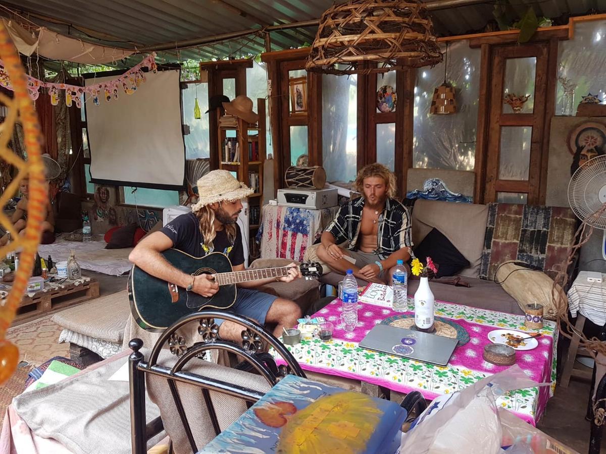 Wonderland Hostel Anjuna Zewnętrze zdjęcie